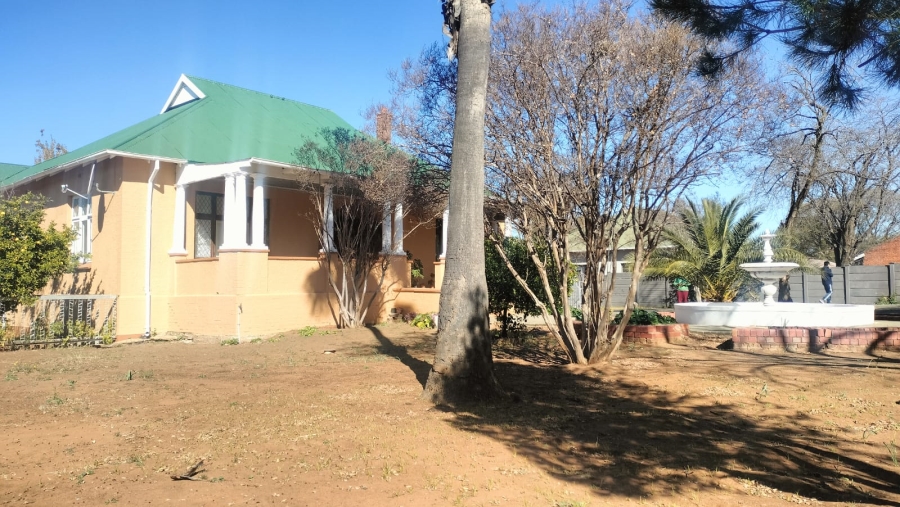 5 Bedroom Property for Sale in Navalsig Free State
